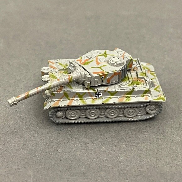 1991 Mirco Machines Military Army Armor Tank Gray Green Orange Camo Camouflage - Picture 1 of 6